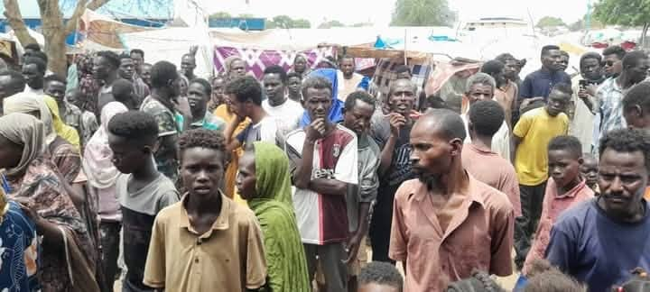 Abyei Donates Food to Sudan Refugees Abyei Donates Food to Sudan Refugees