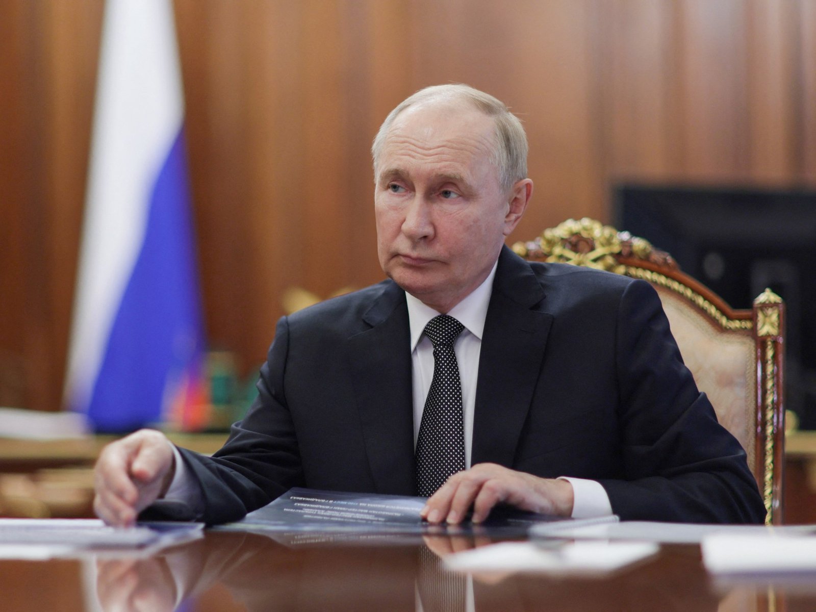 Putin Declares Easter Ceasefire In Ukraine Putin Declares Easter Ceasefire In Ukraine